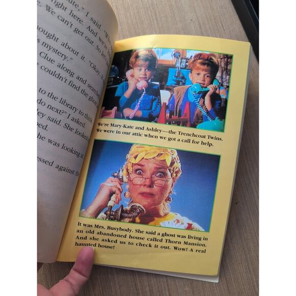 The Case of Thorn Mansion: A Novelization Adventures of Mary-kate & Ashley Book - Picture 2 of 4